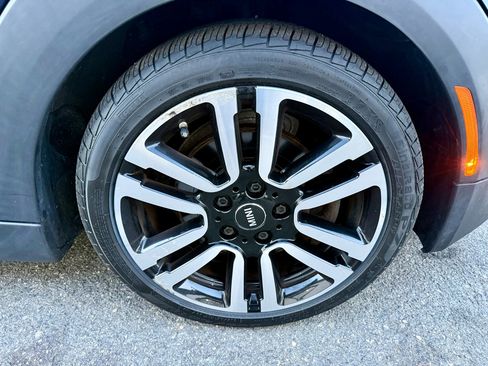 Used 2019 MINI Cooper S image 12