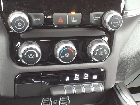 New 2026 RAM 1500 Express AWD/4WD image 20