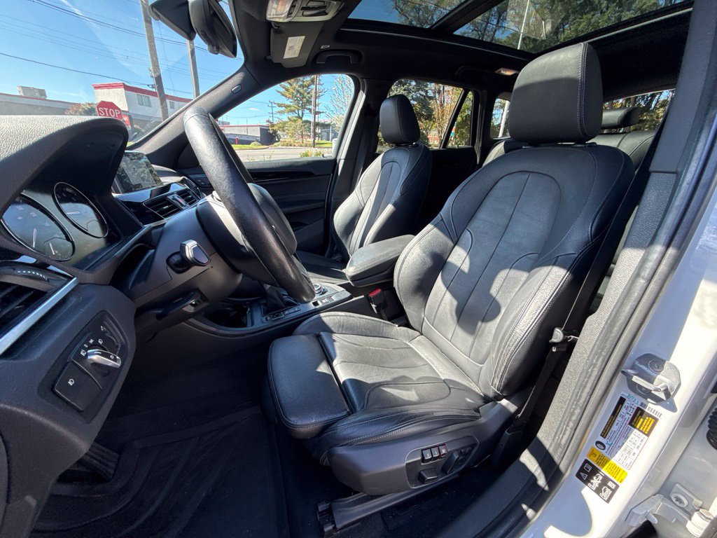 Used 2018 BMW X1 xDrive28i AWD/4WD image 9