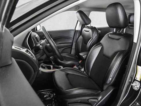 Used 2020 Jeep Compass Latitude w/ Cold Weather Group image 16