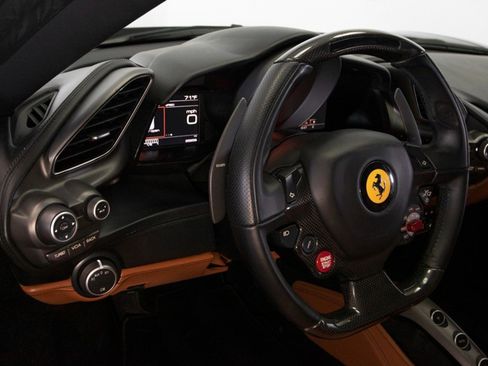 Used 2018 Ferrari 488 GTB image 22