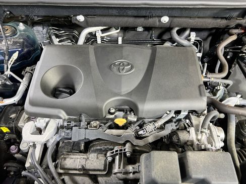 Used 2023 Toyota RAV4 XLE Premium AWD/4WD image 29