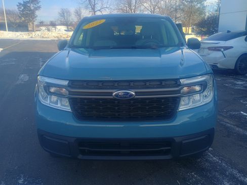 Used 2022 Ford Maverick XLT image 2