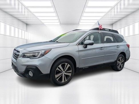 Used 2019 Subaru Outback 2.5i Limited image 1