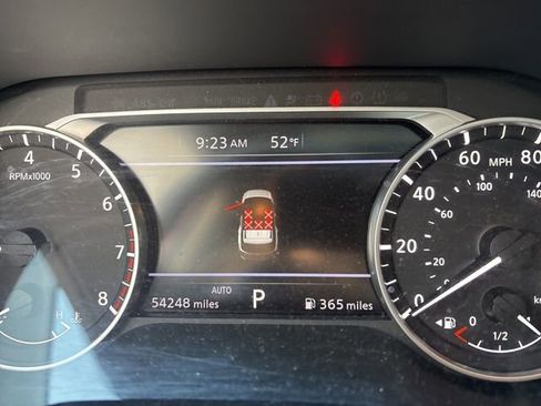 Used 2022 Nissan Pathfinder SV w/ SV Premium Package image 14