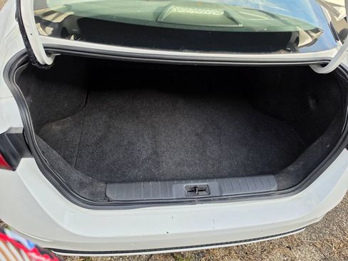 Used 2024 Nissan Sentra S FWD image 8