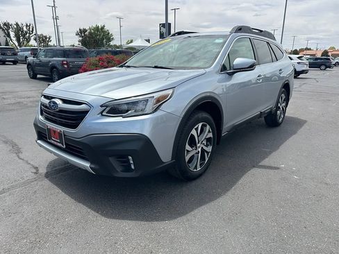 Used 2022 Subaru Outback Limited w/ Popular Package #2 AWD/4WD image 3