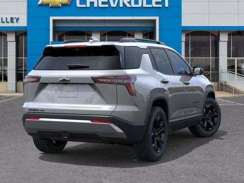 New 2026 Chevrolet Equinox LT image 4