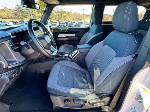 Used 2021 Ford Bronco Outer Banks image 9