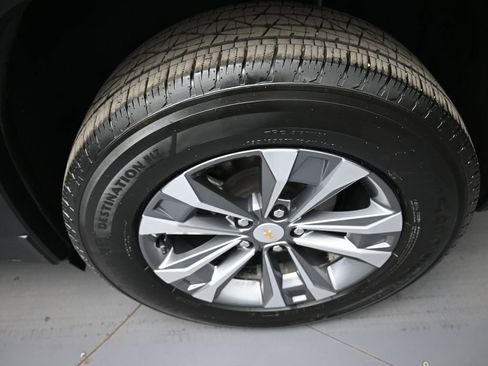 Used 2025 Chevrolet Equinox LT FWD image 15