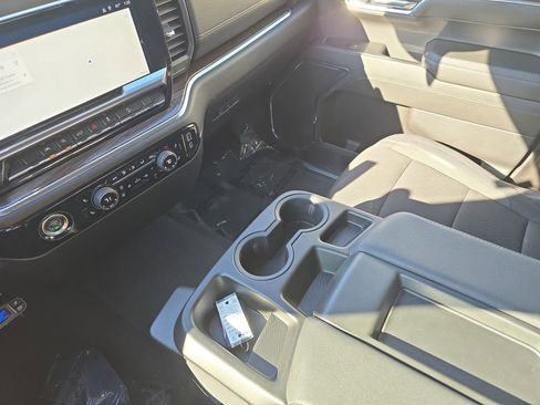 Used 2024 Chevrolet Silverado 1500 RST image 27