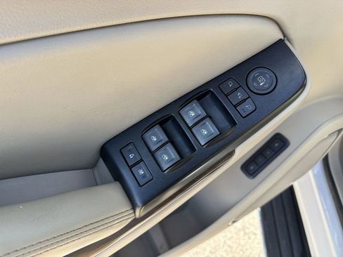 Used 2020 GMC Yukon XL Denali w/ Open Road Package image 25