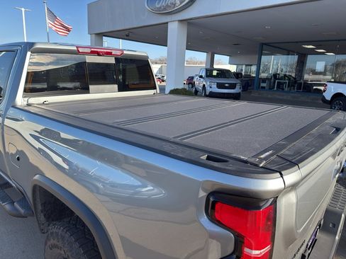 Used 2026 Chevrolet Silverado 2500 ZR2 image 9