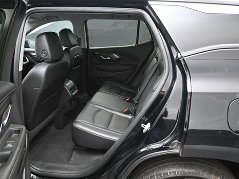 Used 2023 GMC Terrain SLT AWD/4WD image 30