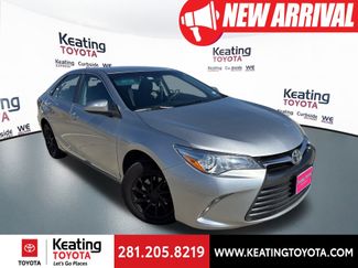 Used 2016 Toyota Camry LE video 1