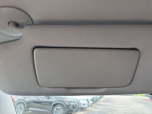 Used 2020 Chevrolet Equinox LT FWD image 24