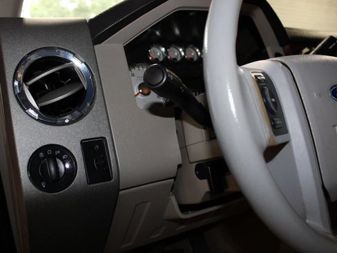 Used 2008 Ford F250 Lariat AWD/4WD image 17