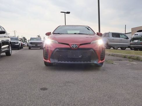Used 2018 Toyota Corolla SE FWD image 8