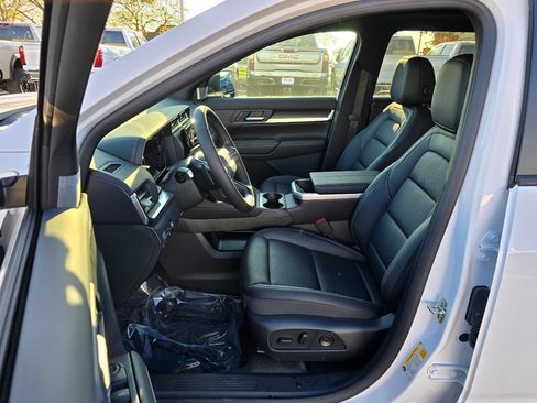 New 2026 GMC Terrain Elevation w/ Elevation Premium Package AWD/4WD image 15