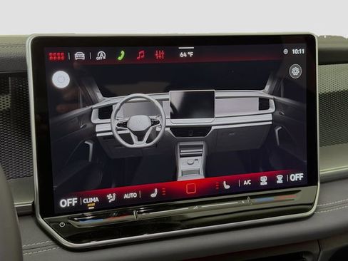 New 2026 Volkswagen Tiguan SE FWD image 16