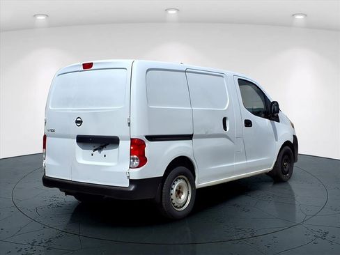 Used 2017 Nissan NV200 S FWD image 3