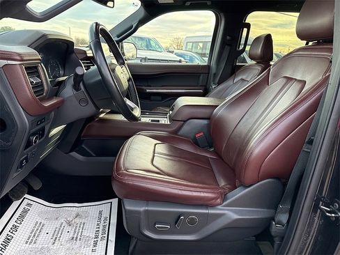 Used 2024 Ford Expedition Limited image 9