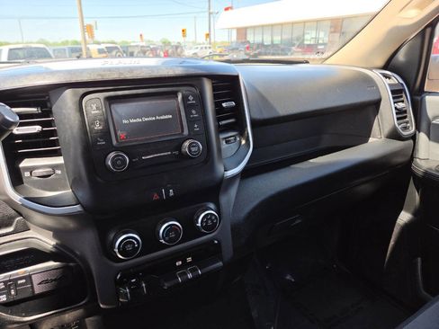 Used 2019 RAM 3500 Big Horn AWD/4WD image 38