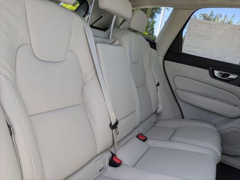 New 2026 Volvo XC60 B5 Ultra w/ Climate Package PRO AWD/4WD image 13