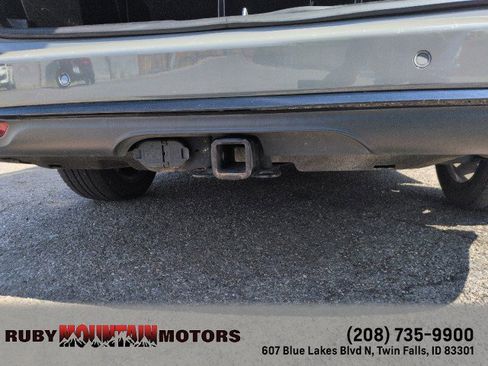 Used 2020 Chrysler Pacifica Touring-L Plus FWD image 29