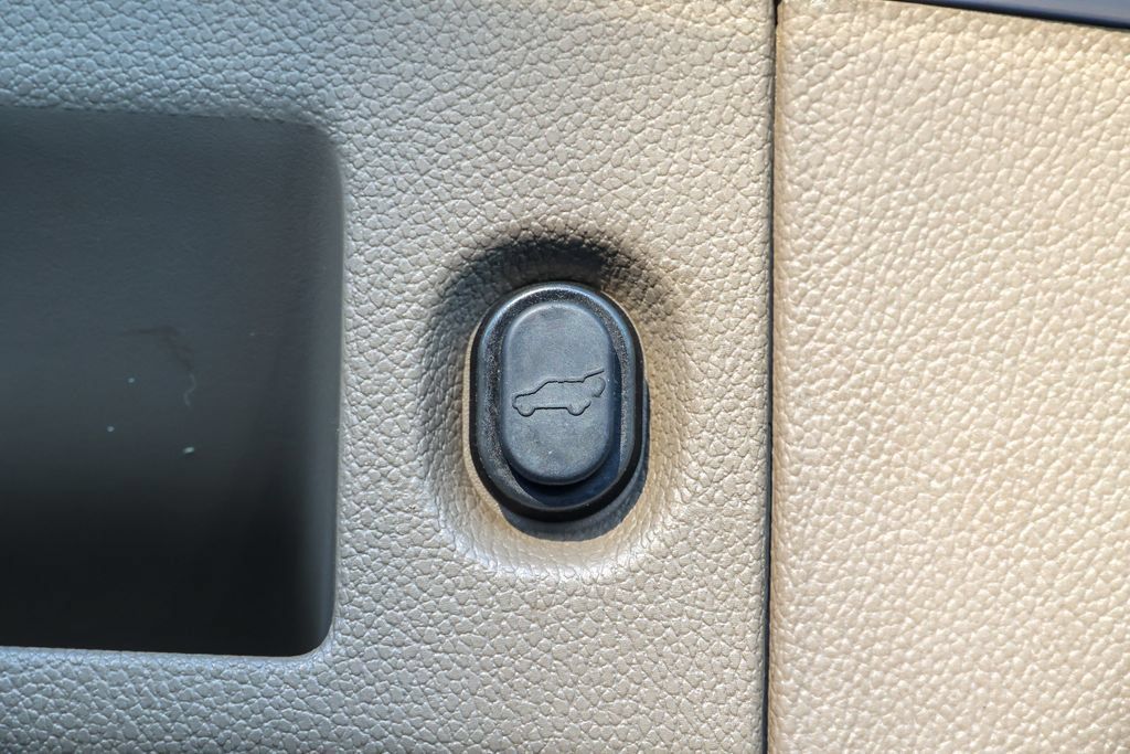 Used 2016 Chevrolet Tahoe LTZ AWD/4WD image 50