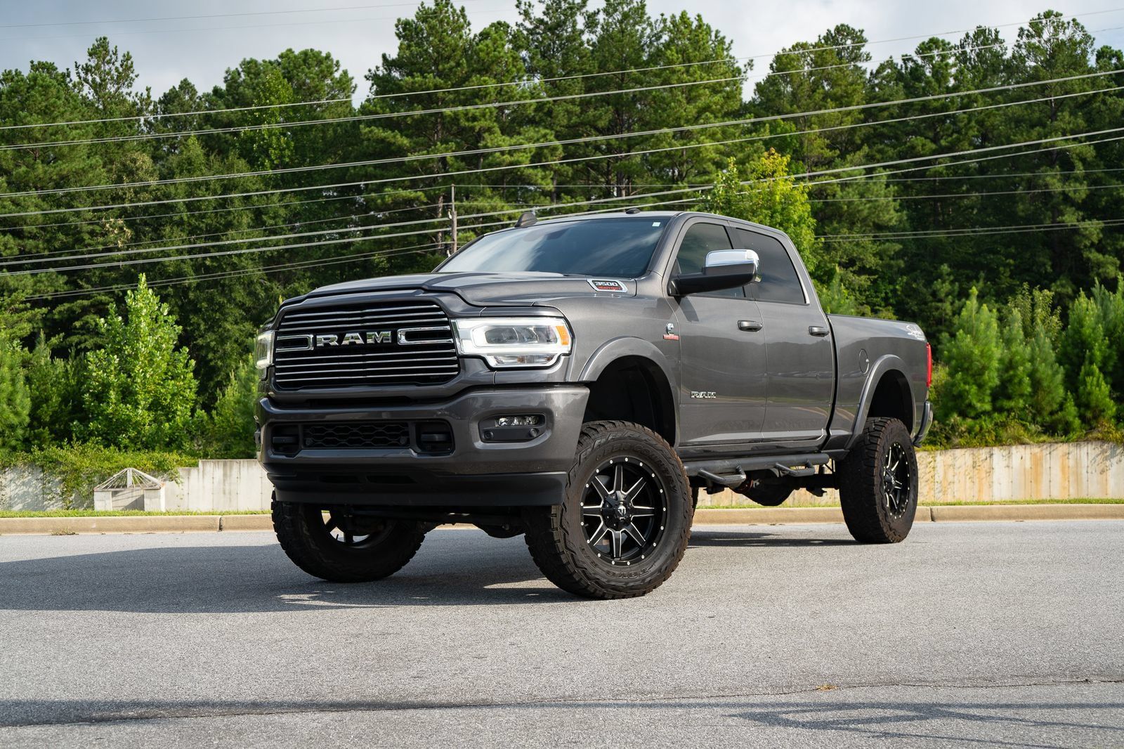 Used 2022 RAM 3500 Laramie AWD/4WD image 1