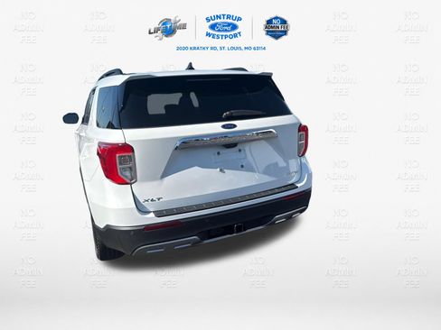 Used 2023 Ford Explorer XLT w/ Equipment Group 202A AWD/4WD image 9