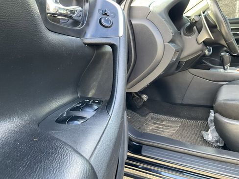 Used 2016 Nissan Altima 2.5 SR FWD image 21