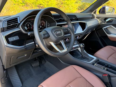 Used 2025 Audi Q3 2.0T Premium image 13