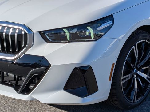 New 2026 BMW 530i xDrive w/ M Sport Package image 9
