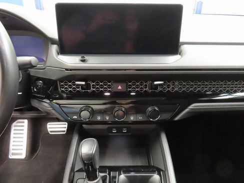 Used 2023 Honda Accord Sport image 12