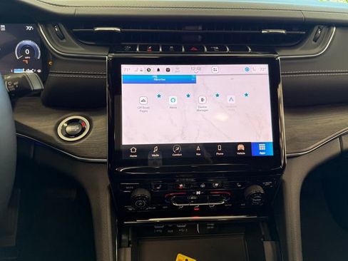 New 2025 Jeep Grand Cherokee Overland w/ Adv Protech Group III image 4