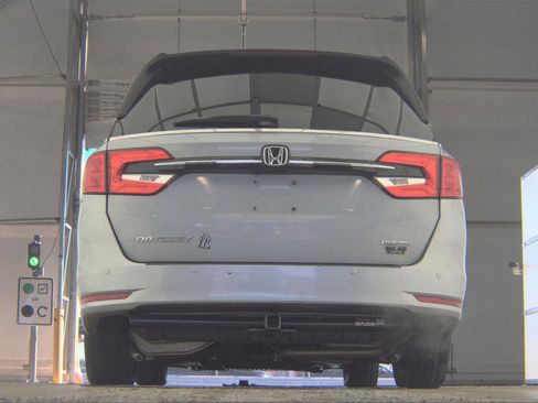 Used 2022 Honda Odyssey Touring image 5