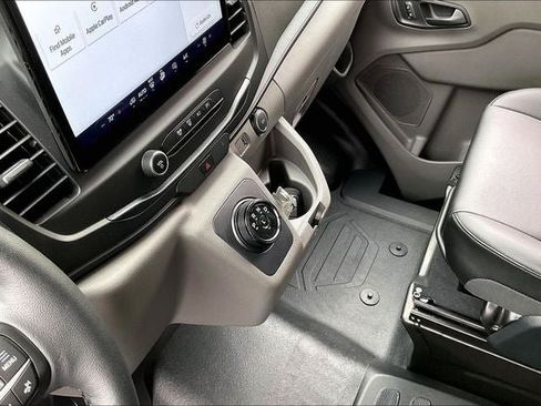 Used 2022 Ford E-Transit 148 High Roof Extended w/ Load Area Protection Package RWD image 15
