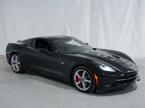 Used 2014 Chevrolet Corvette Stingray Coupe w/ 2LT Preferred Equipment Group RWD image 8