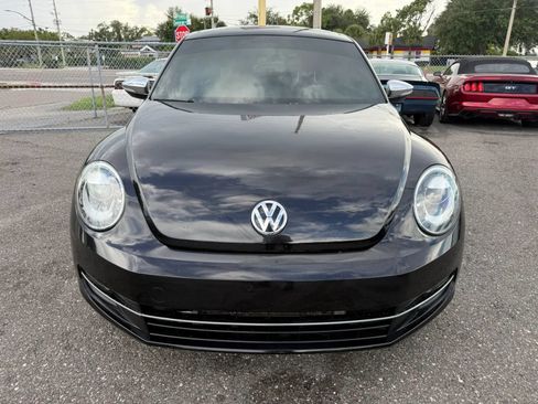 Used 2013 Volkswagen Beetle R-Line FWD image 2