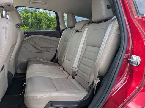 Used 2017 Ford Escape Titanium image 15