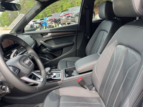 Used 2023 Audi Q5 2.0T Premium Plus w/ Premium Plus Package AWD/4WD image 8