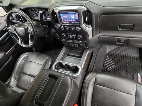 Used 2020 Chevrolet Silverado 1500 LT Trail Boss AWD/4WD image 13