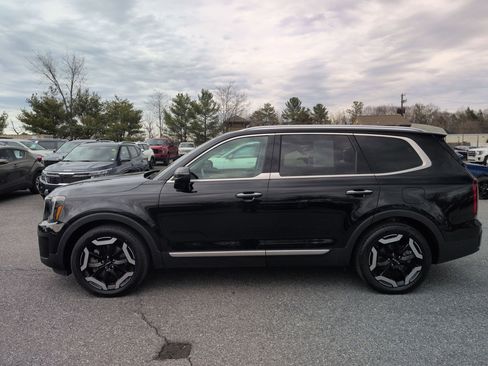Used 2023 Kia Telluride S w/ S Sunroof Package image 8