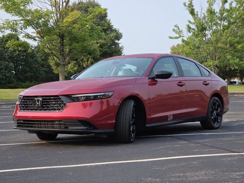 Certified 2025 Honda Accord SE image 16