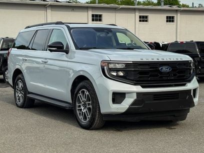 Used 2025 Ford Expedition Active