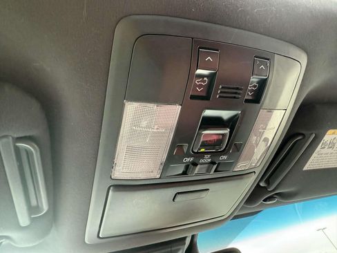 Used 2023 Lexus GX 460 Premium image 27