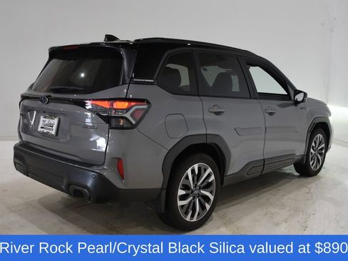 Used 2025 Subaru Forester Touring w/ Touring Package image 4