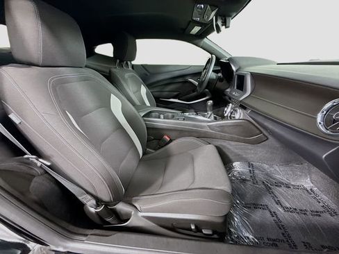 Used 2023 Chevrolet Camaro LT w/ RS Package image 23